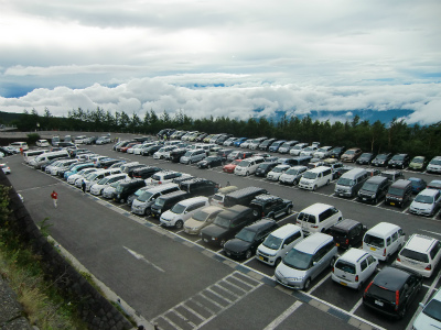 富士スバルライン五合目の駐車場